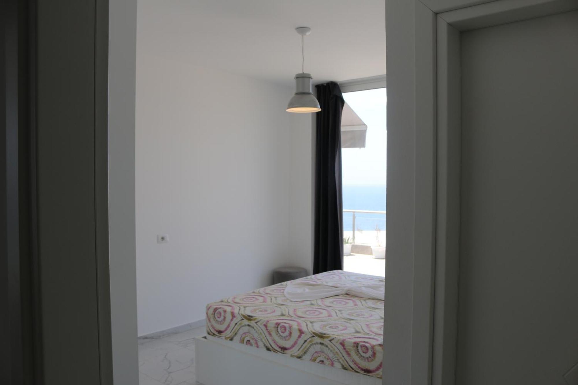 Infinity Sea View Penthouse Apartamento Sarandë Exterior foto