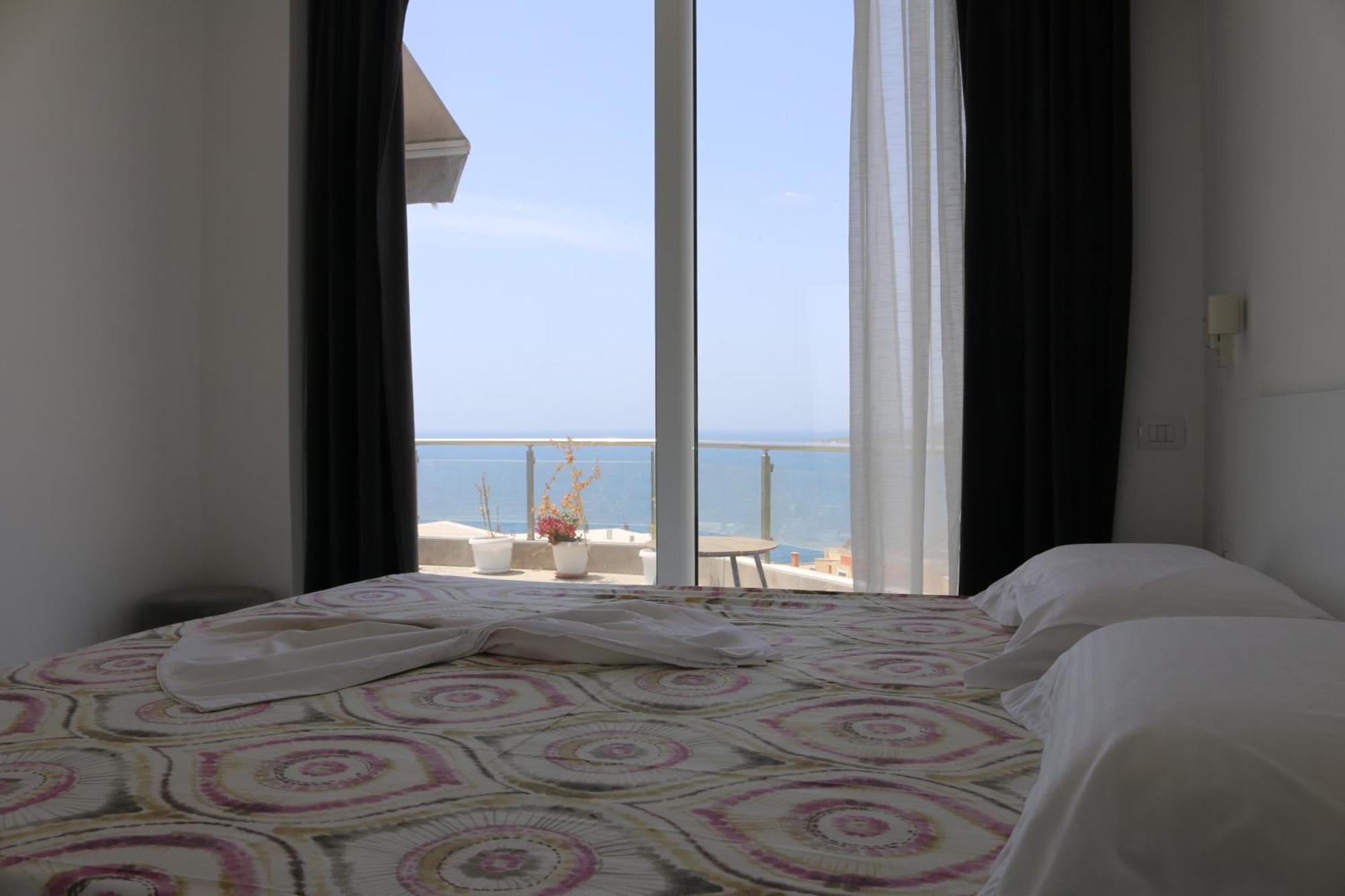 Infinity Sea View Penthouse Apartamento Sarandë Exterior foto